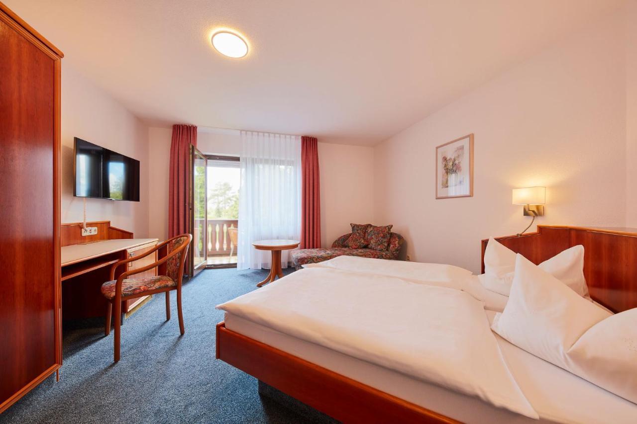 Hotel Garni Sonnenhof Reichenberg  Exterior photo