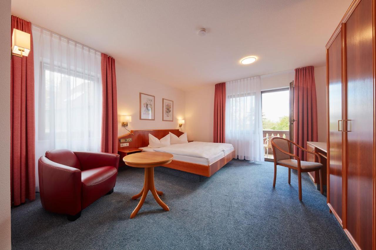 Hotel Garni Sonnenhof Reichenberg  Exterior photo