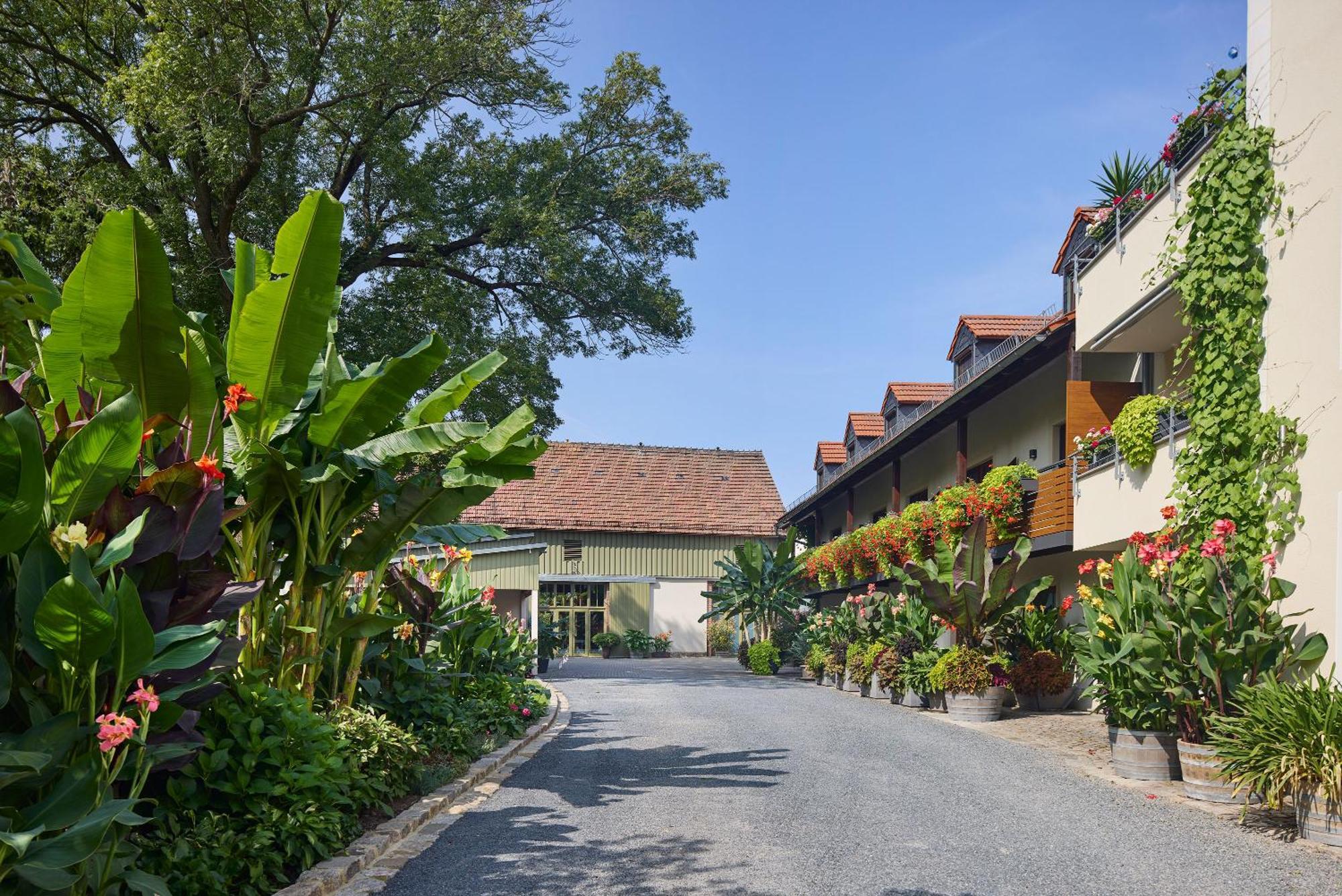 Hotel Garni Sonnenhof Reichenberg  Exterior photo